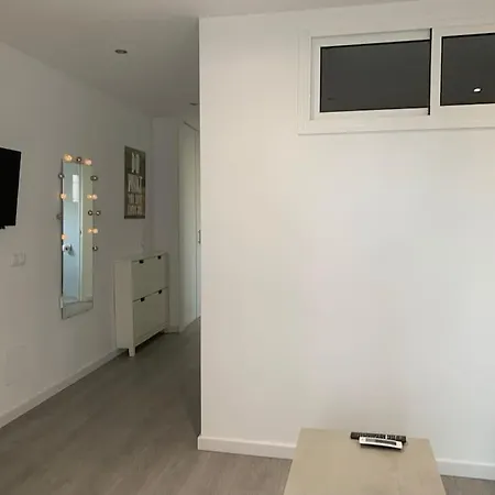 Con Encanto Y Piscina Apartamento *